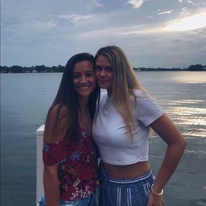 Meet your Posher, Simone